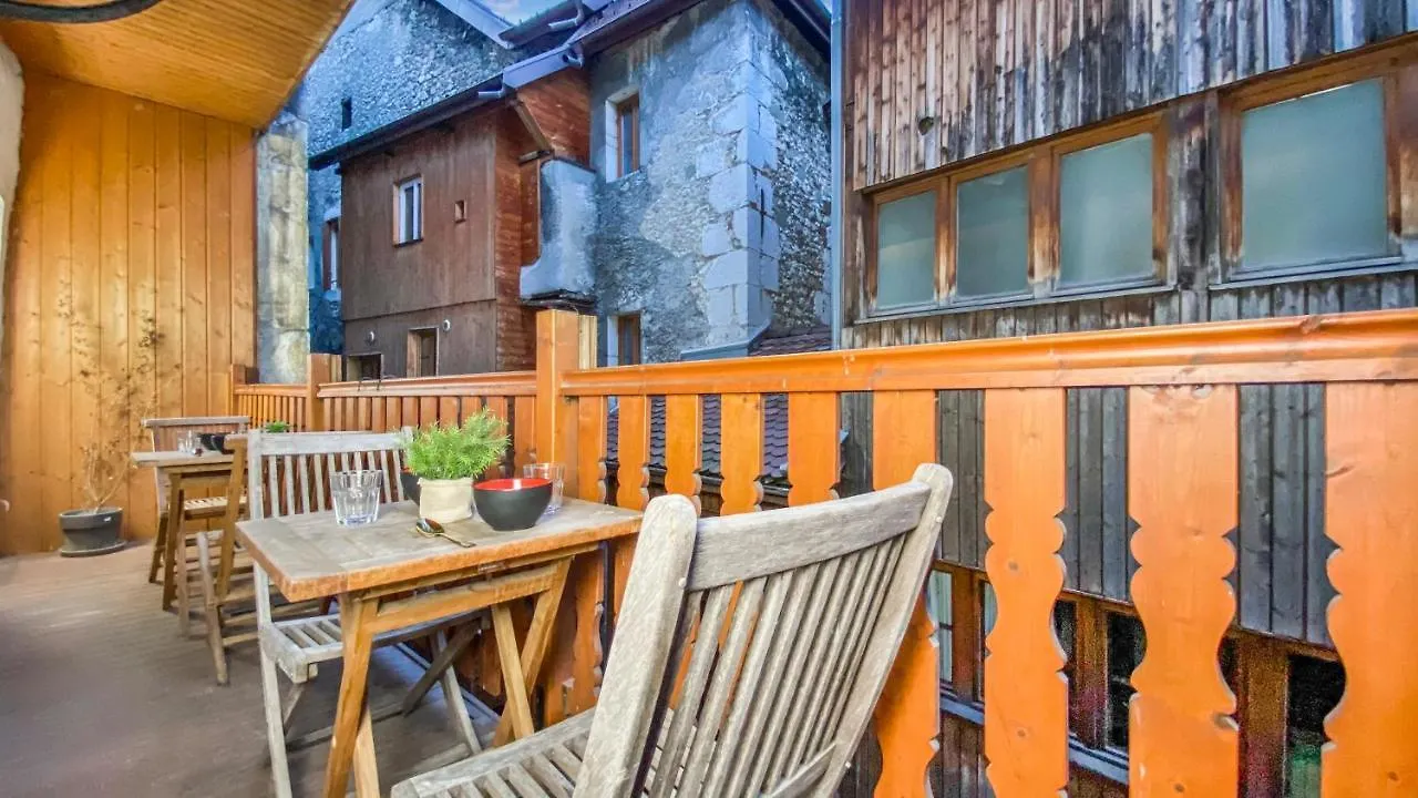 Homey Earl - Hypercentre - Proche Gare - Sauna Privatif - Balcon Prive - Wifi Gratuit Annecy Apartment