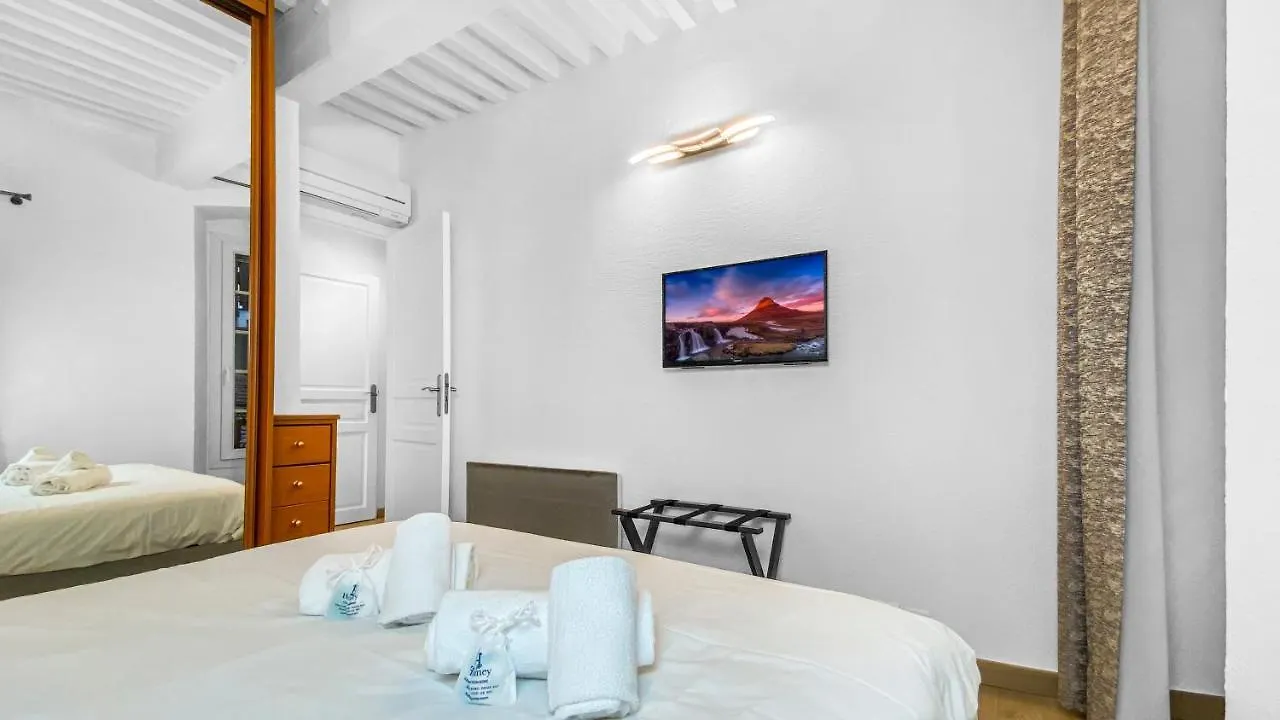 Homey Earl - Hypercentre - Proche Gare - Sauna Privatif - Balcon Prive - Wifi Gratuit Annecy France