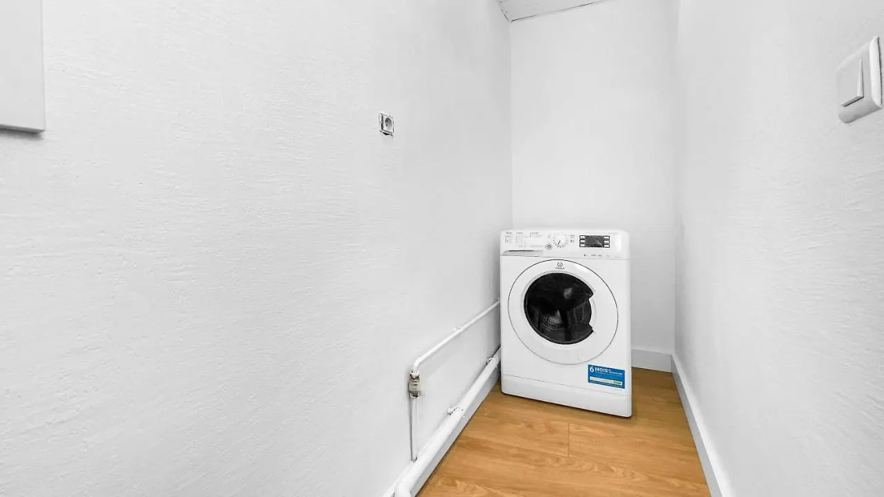 Homey Earl - Hypercentre - Proche Gare - Sauna Privatif - Balcon Prive - Wifi Gratuit Annecy